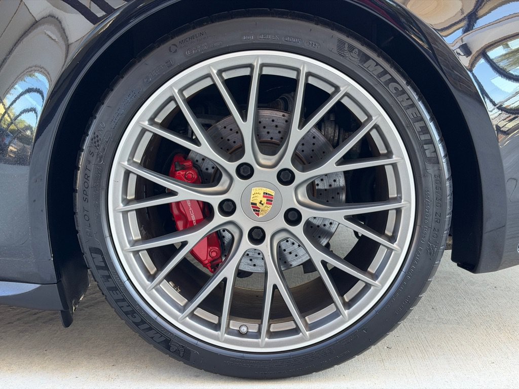 Used 2018 Porsche 911 Targa 4S AWD/4WD image 22