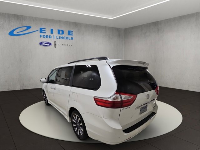 Used 2019 Toyota Sienna Limited Premium image 6
