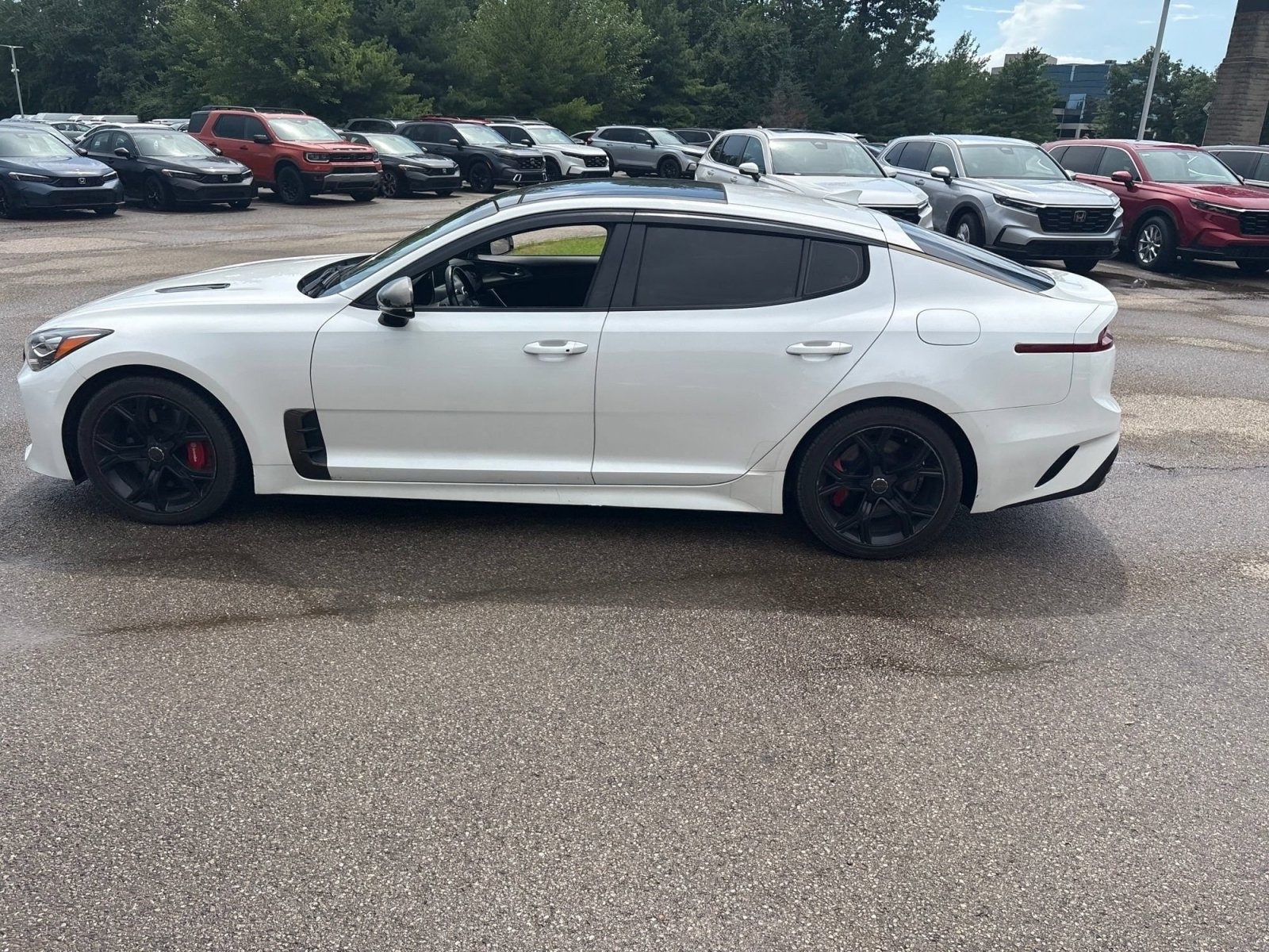 Used 2018 Kia Stinger GT2 AWD/4WD image 2