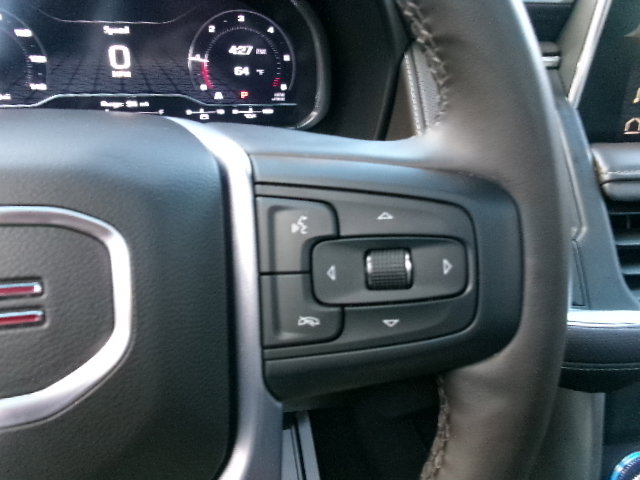 Used 2023 GMC Yukon SLT w/ SLT Premium Package image 23