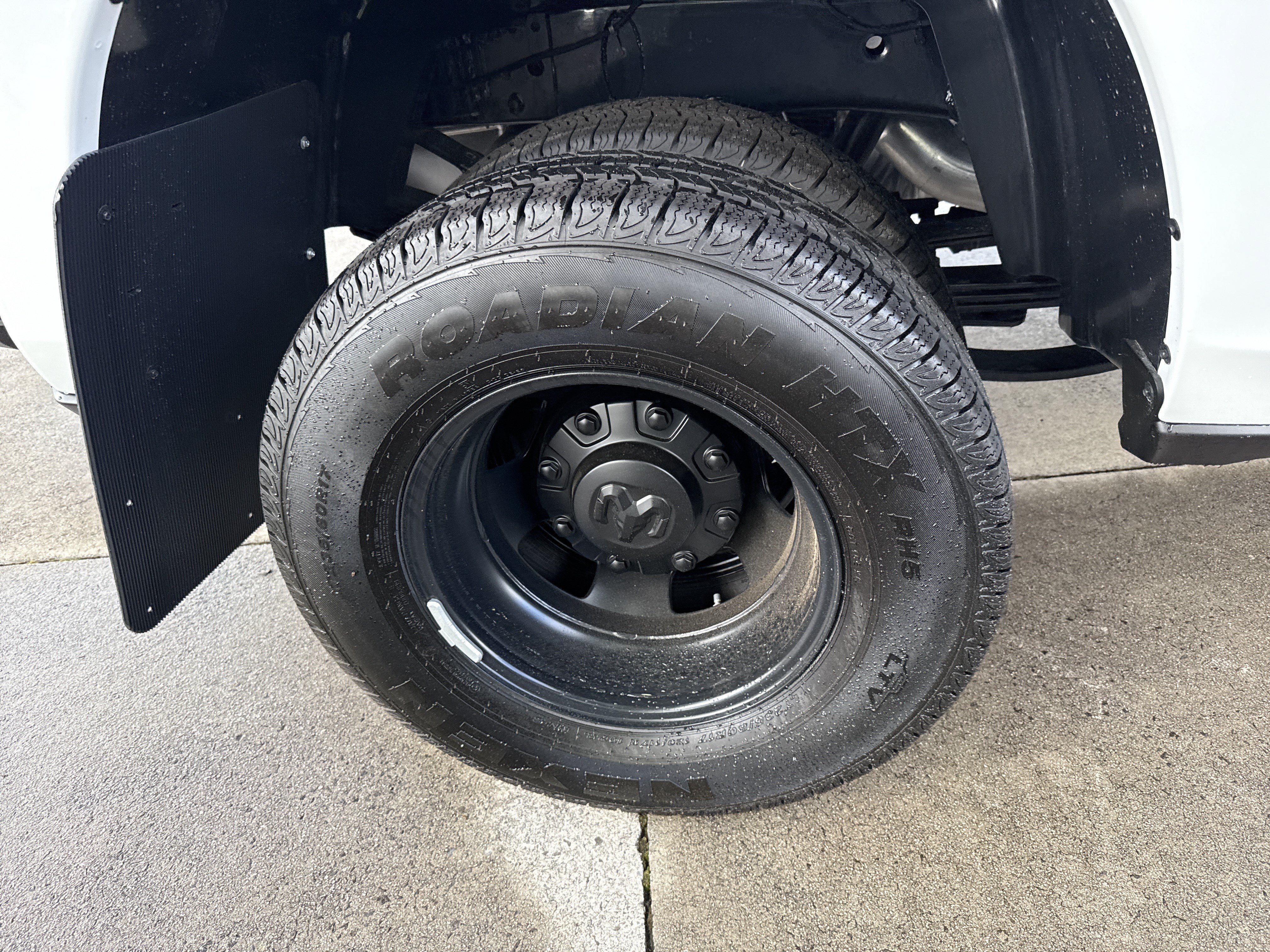 New 2026 RAM 3500 Tradesman AWD/4WD image 17