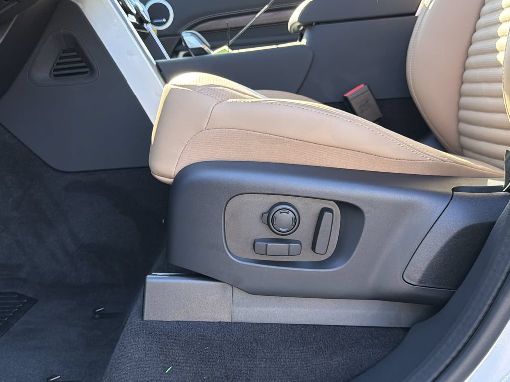 New 2026 Land Rover Discovery Dynamic SE AWD/4WD image 20