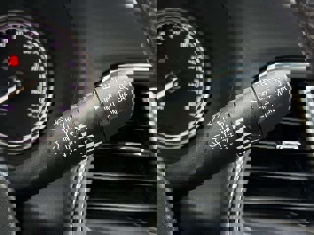 Used 2021 Buick Enclave Essence w/ Sport Touring Edition image 27