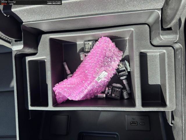 New 2026 GMC Sierra 3500 Denali w/ Denali Reserve Package image 26