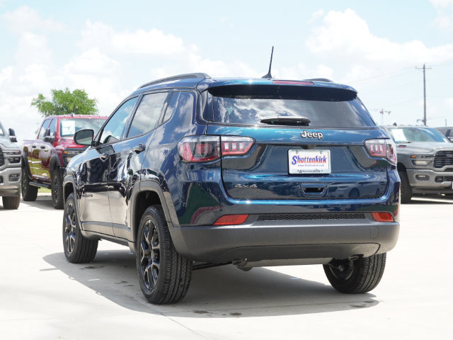 New 2026 Jeep Compass Latitude AWD/4WD image 9