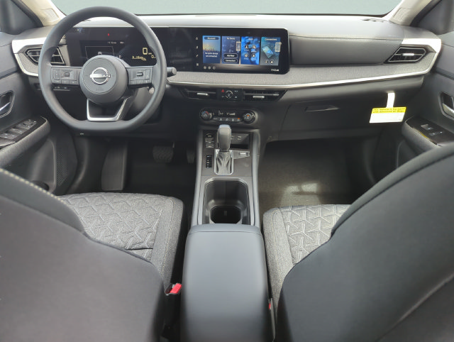 New 2026 Nissan Kicks SV w/ Interior Electronics Package FWD image 19