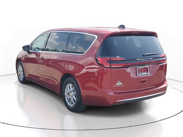 New 2027 Chrysler Pacifica Select w/ Family Tech Group FWD image 3