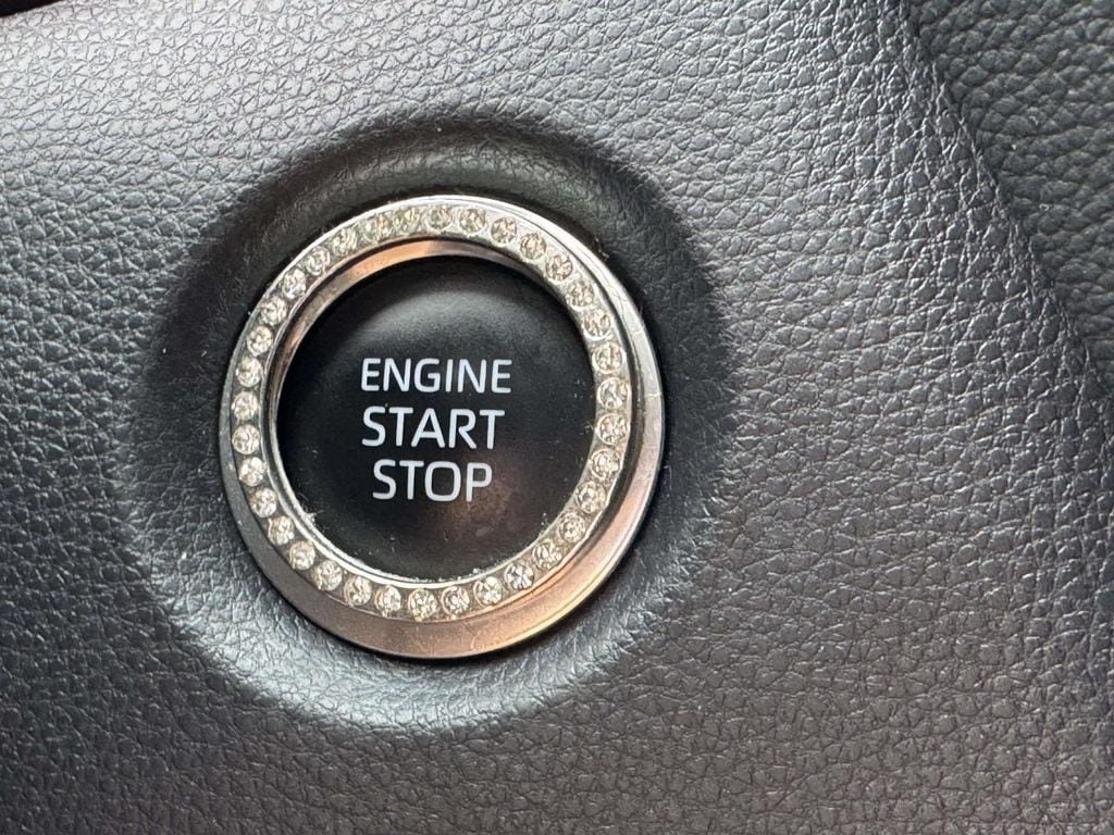 Used 2024 Toyota Corolla SE FWD image 8