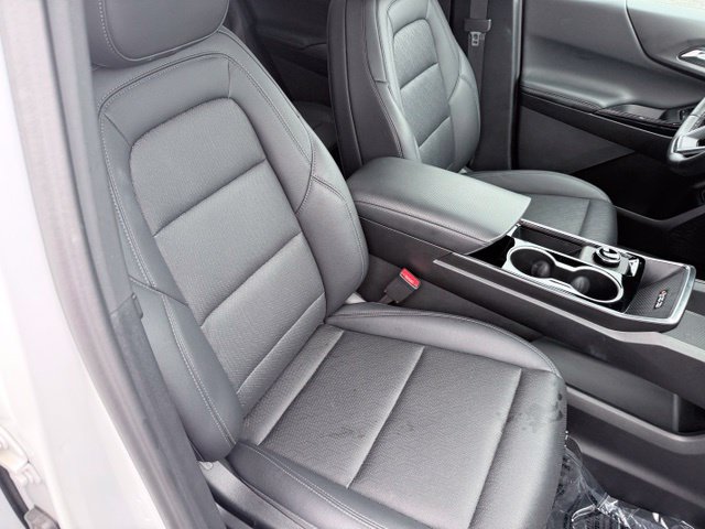 Used 2026 Chevrolet Equinox LT w/ Convenience Package II FWD image 15