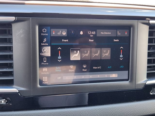 Used 2023 Chrysler Voyager LX FWD image 17