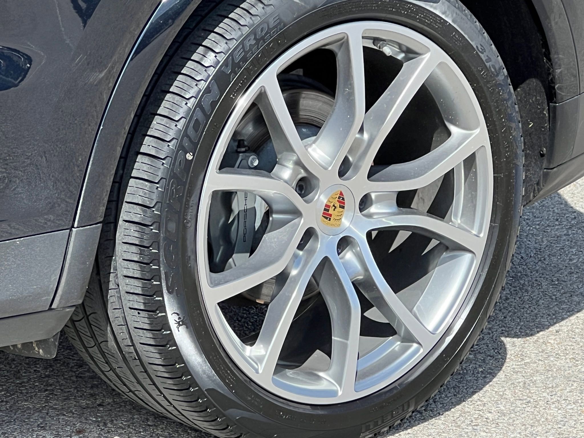 Used 2021 Porsche Cayenne S image 15