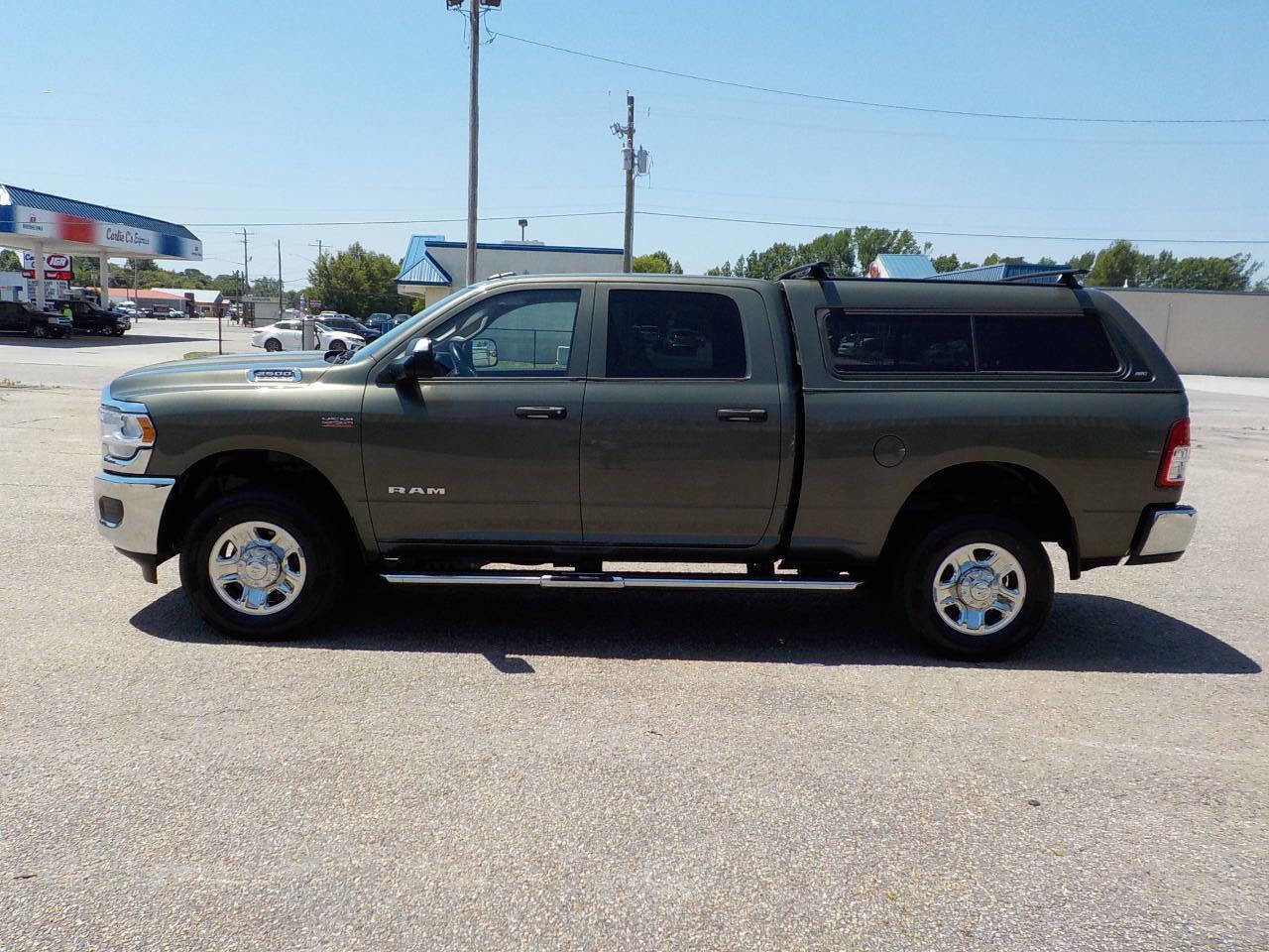 Used 2020 RAM 2500 Tradesman w/ Chrome Appearance Group AWD/4WD image 2