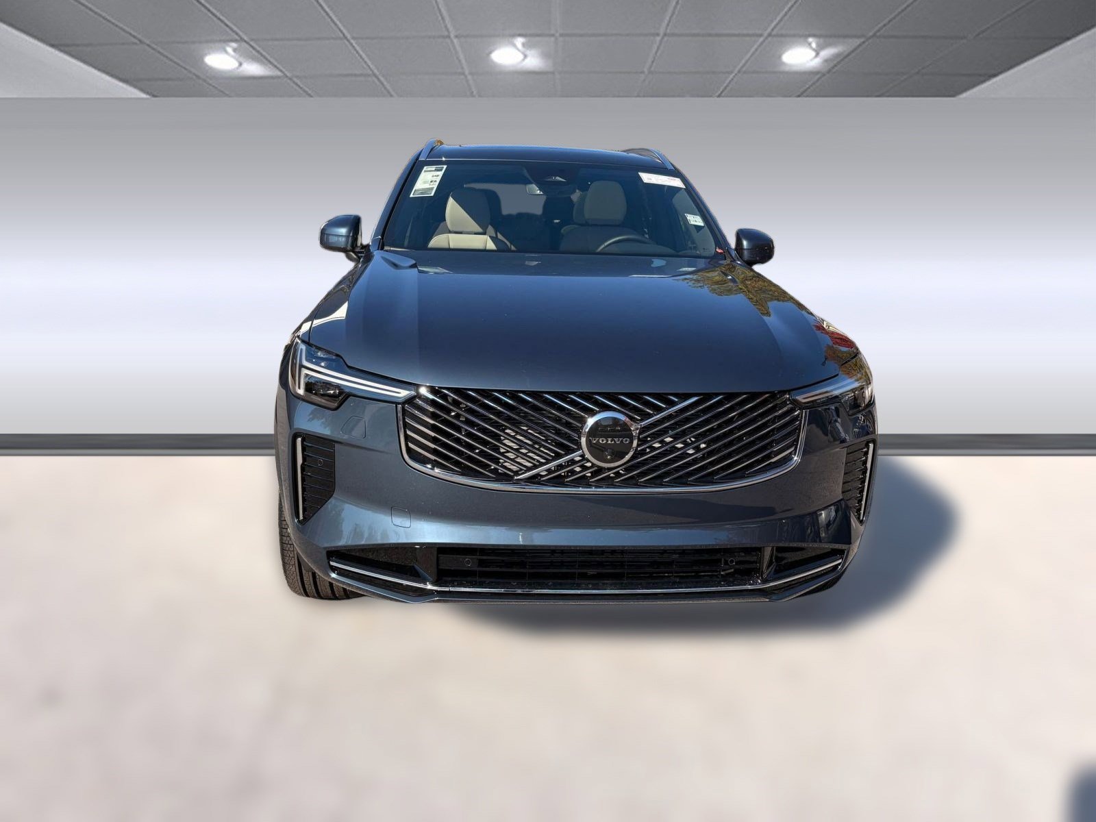 New 2026 Volvo XC90 B6 Plus w/ Protection Package image 6