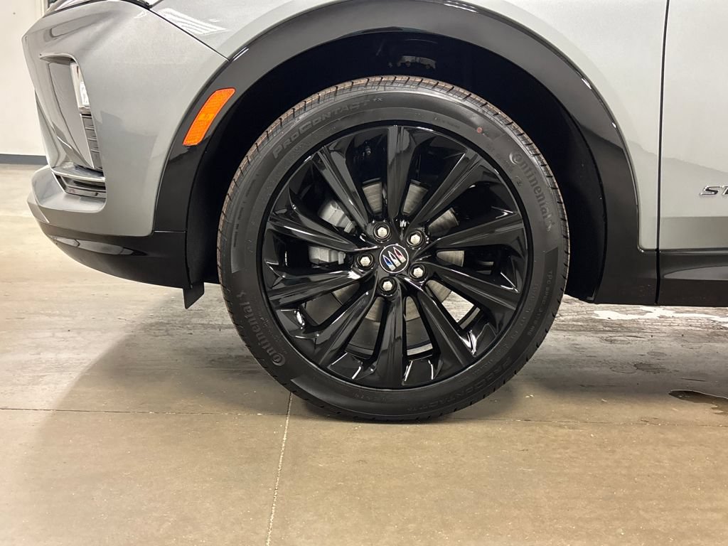New 2026 Buick Envista Sport Touring w/ Convenience I Package FWD image 8