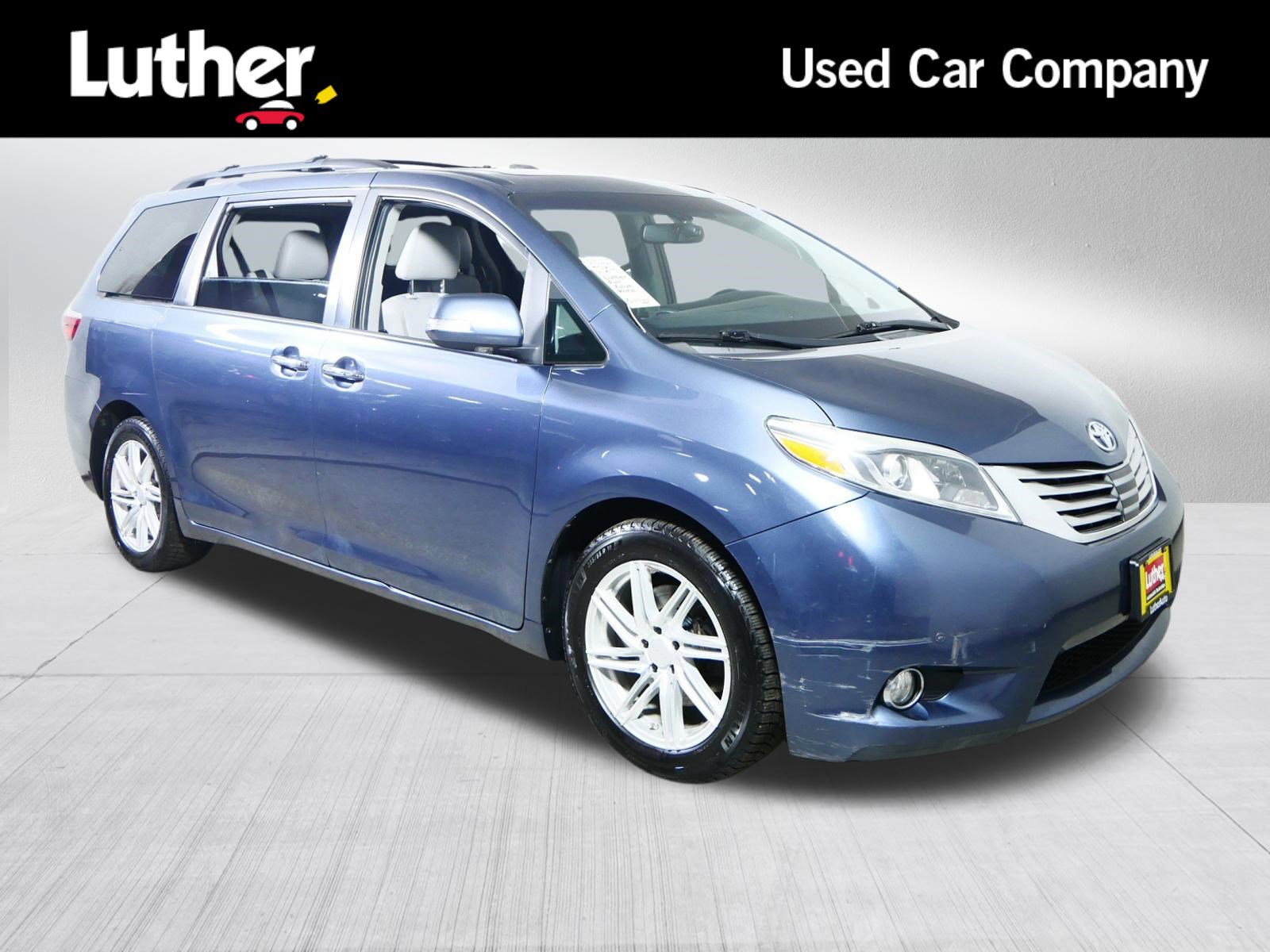 Used 2017 Toyota Sienna Limited Premium w/ Advanced Technology Package image 1