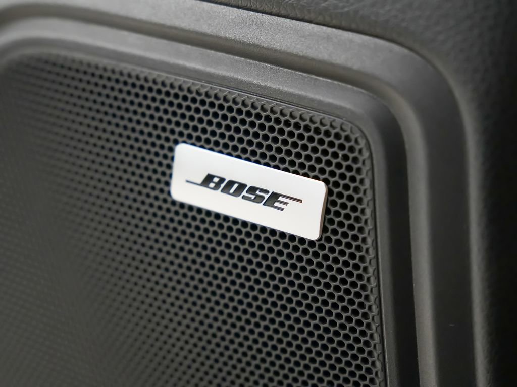 Certified 2025 Porsche Macan S image 17