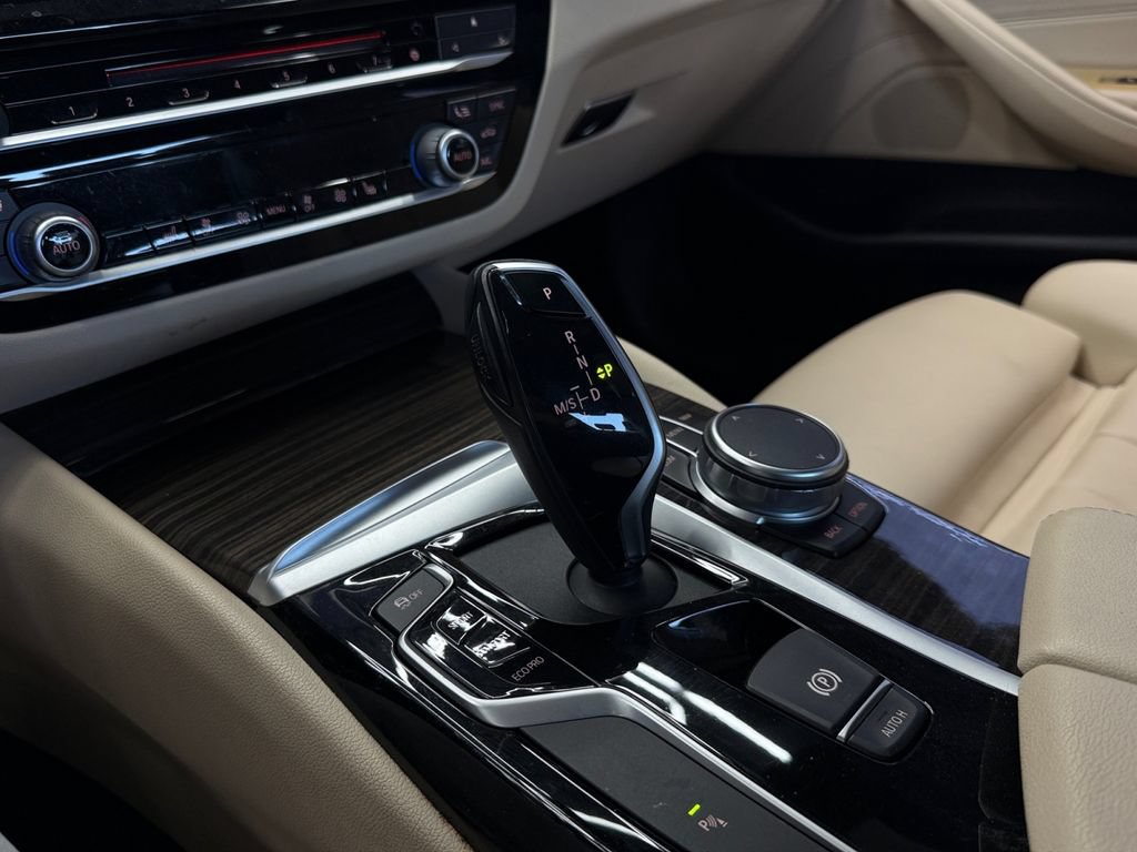 Used 2019 BMW 530i w/ Convenience Package RWD image 22