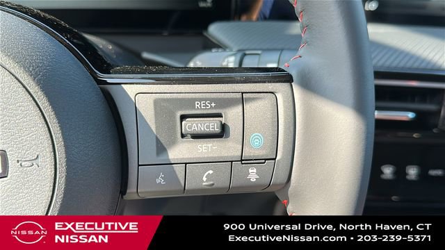 Used 2025 Nissan Kicks SR w/ Illumination Package FWD image 13