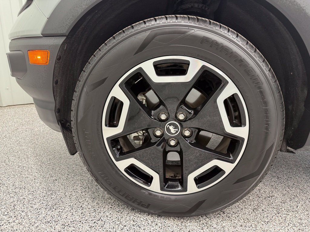 Used 2024 Ford Bronco Sport Outer Banks w/ Tech Package AWD/4WD image 9