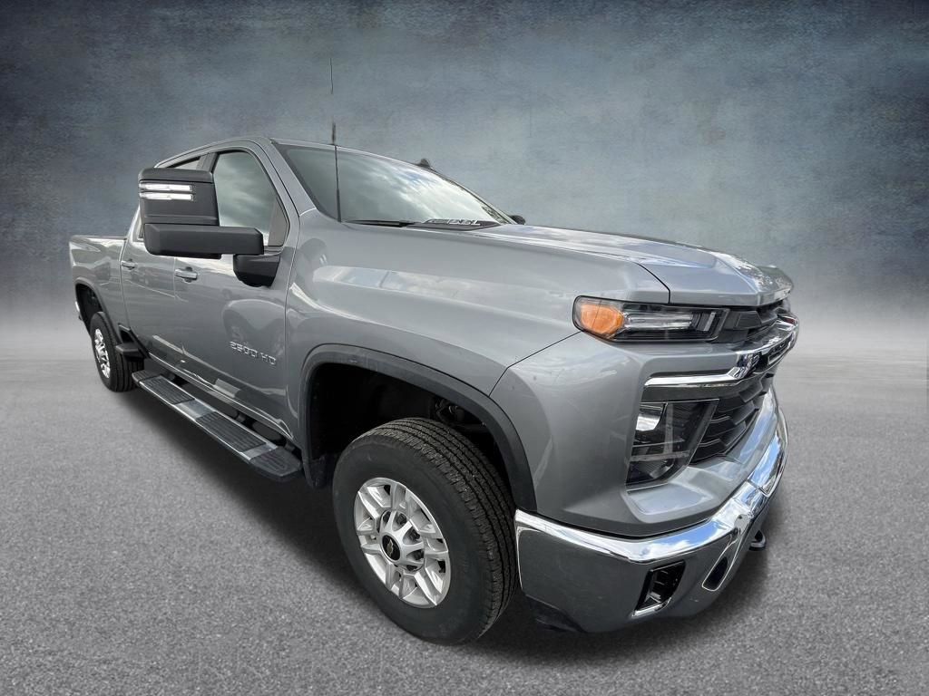 Used 2025 Chevrolet Silverado 2500 LT w/ Convenience Package image 3