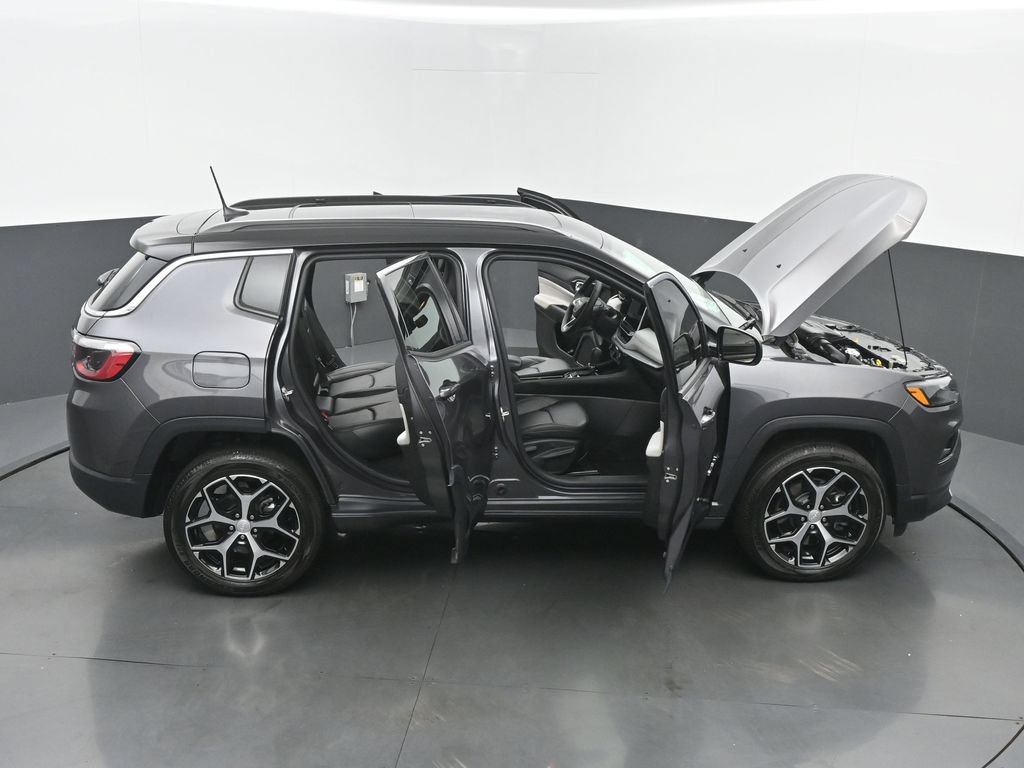Used 2024 Jeep Compass Limited w/ Sun and Sound Group AWD/4WD image 66