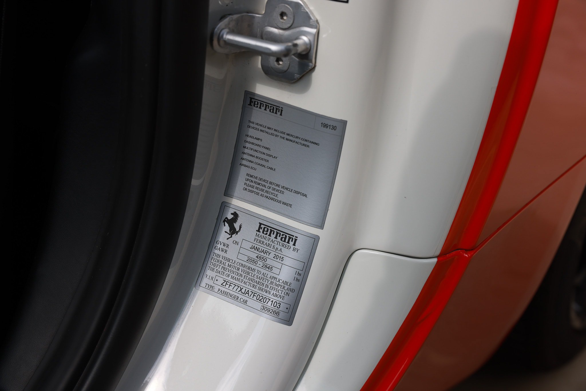 Used 2015 Ferrari California T RWD image 72