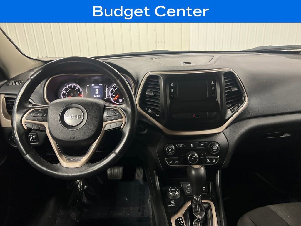 Used 2014 Jeep Cherokee Latitude w/ Cold Weather Group image 16
