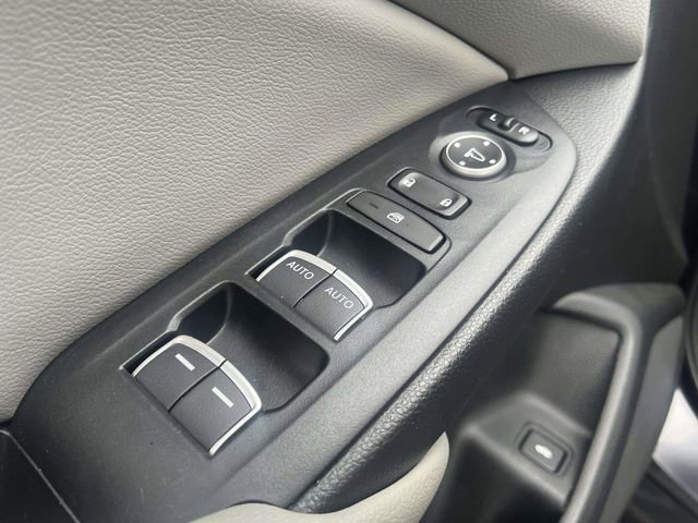 Used 2018 Honda Accord EX image 21