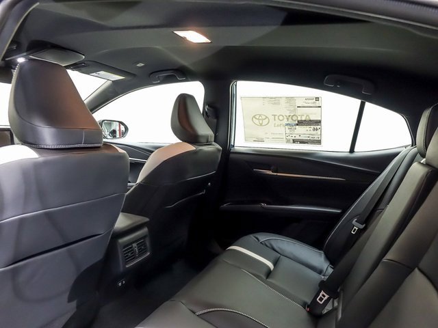 New 2026 Toyota Camry SE image 11