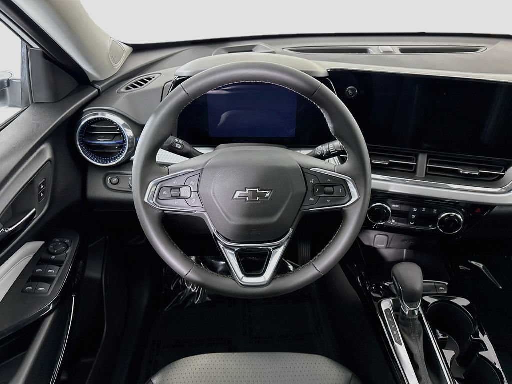 New 2026 Chevrolet Trax LT w/ Driver Confidence Package FWD image 21