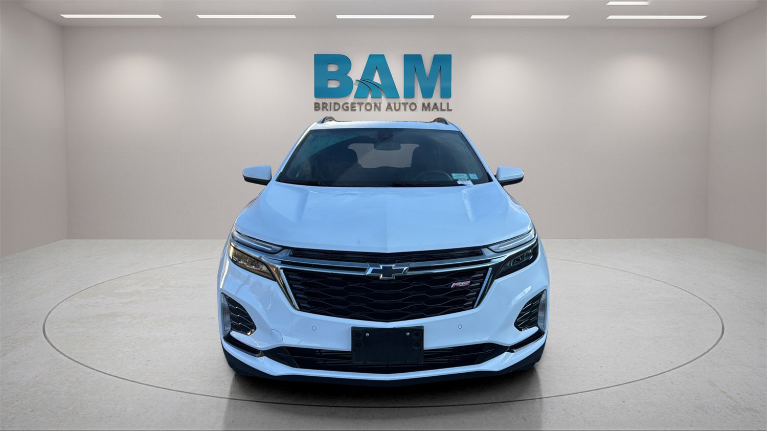 Used 2022 Chevrolet Equinox RS w/ LPO, Floor Liner Package image 1