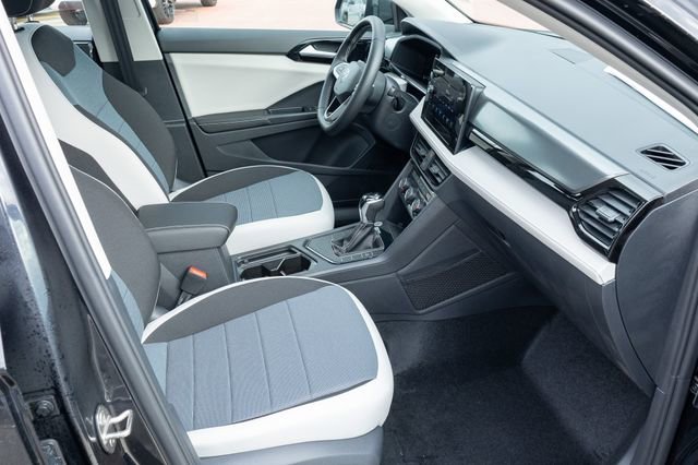 New 2026 Volkswagen Taos S image 39