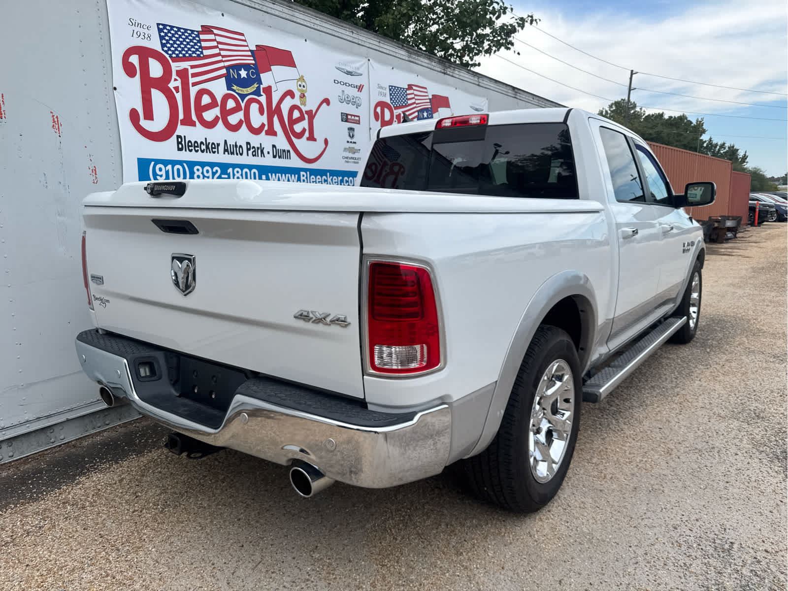 Used 2014 RAM 1500 Laramie w/ Convenience Group AWD/4WD image 3