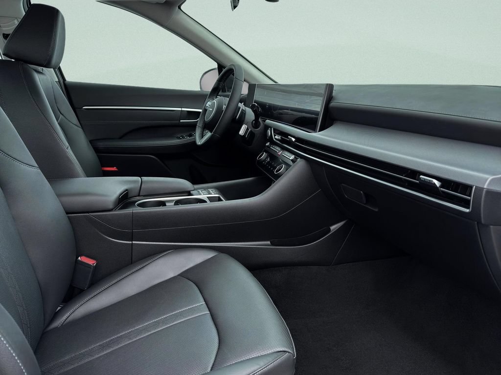 New 2026 Hyundai Sonata Limited FWD image 15