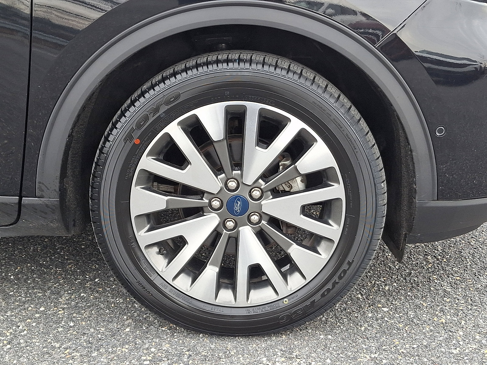 Used 2020 Ford Escape Titanium image 8