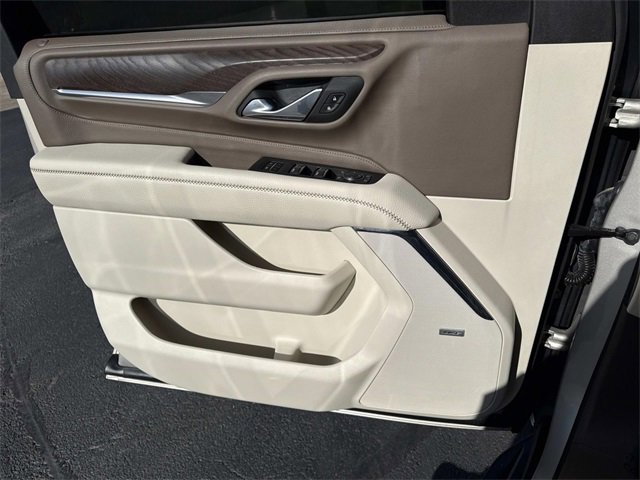 Used 2024 GMC Yukon XL Denali image 8