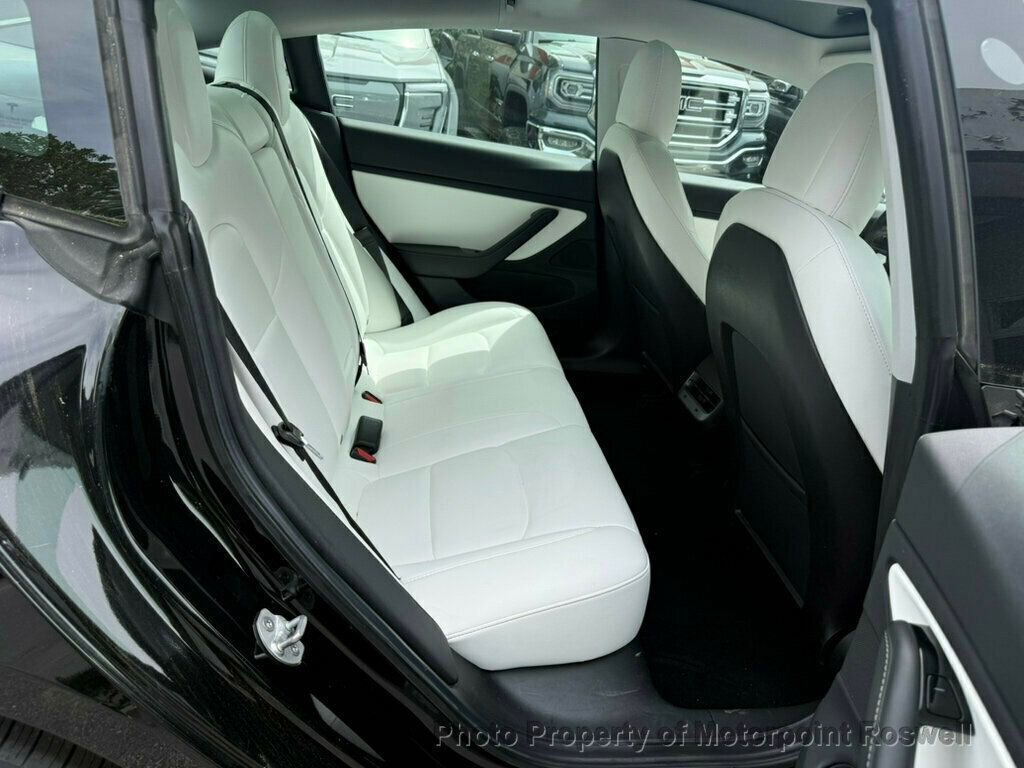 Used 2019 Tesla Model 3 Standard Range Plus image 14