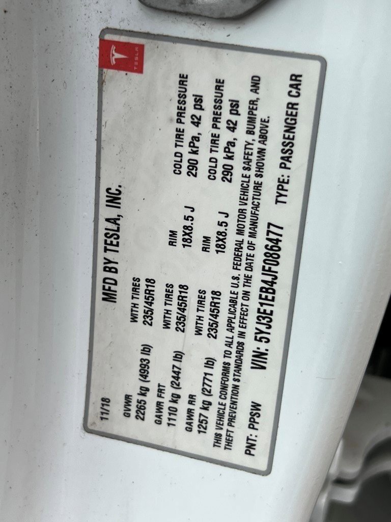 Used 2018 Tesla Model 3 Long Range image 31