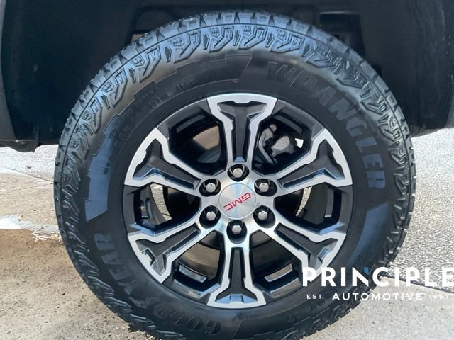 Used 2025 GMC Canyon AT4 AWD/4WD image 11
