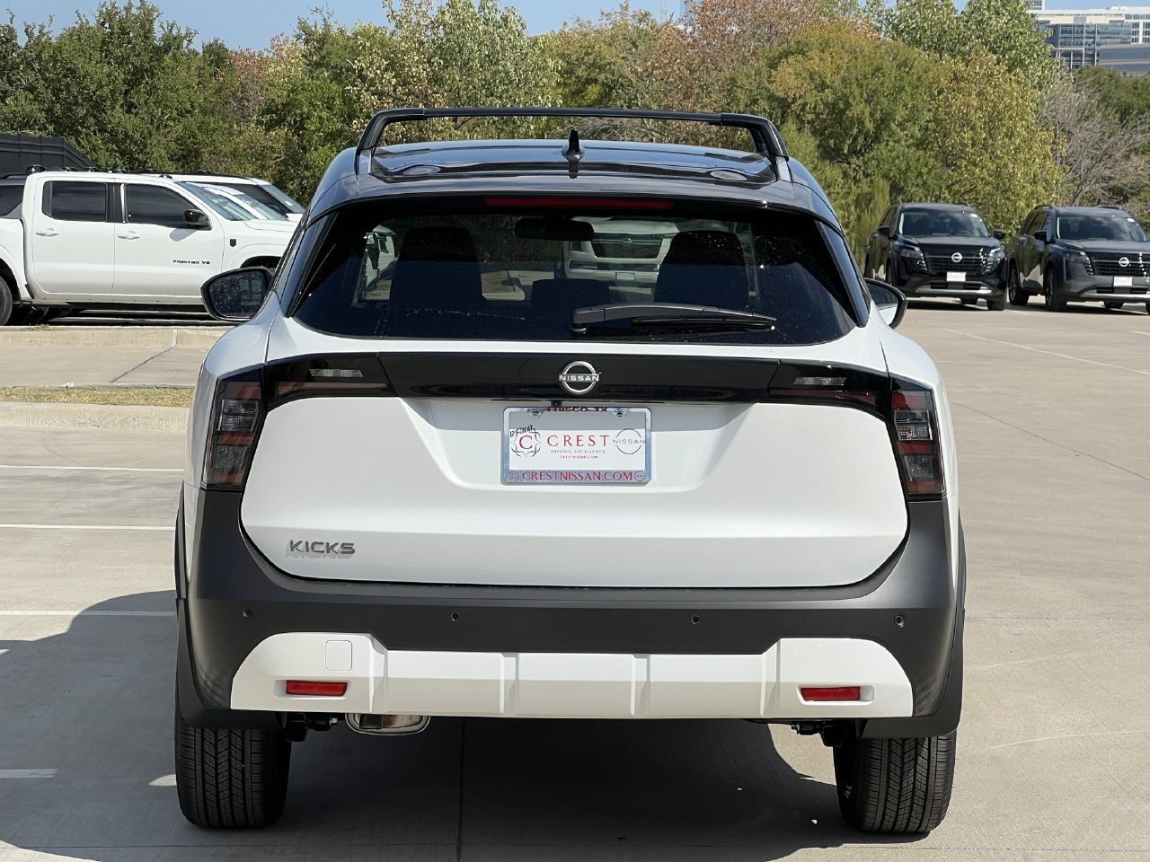 New 2027 Nissan Kicks SR FWD image 6