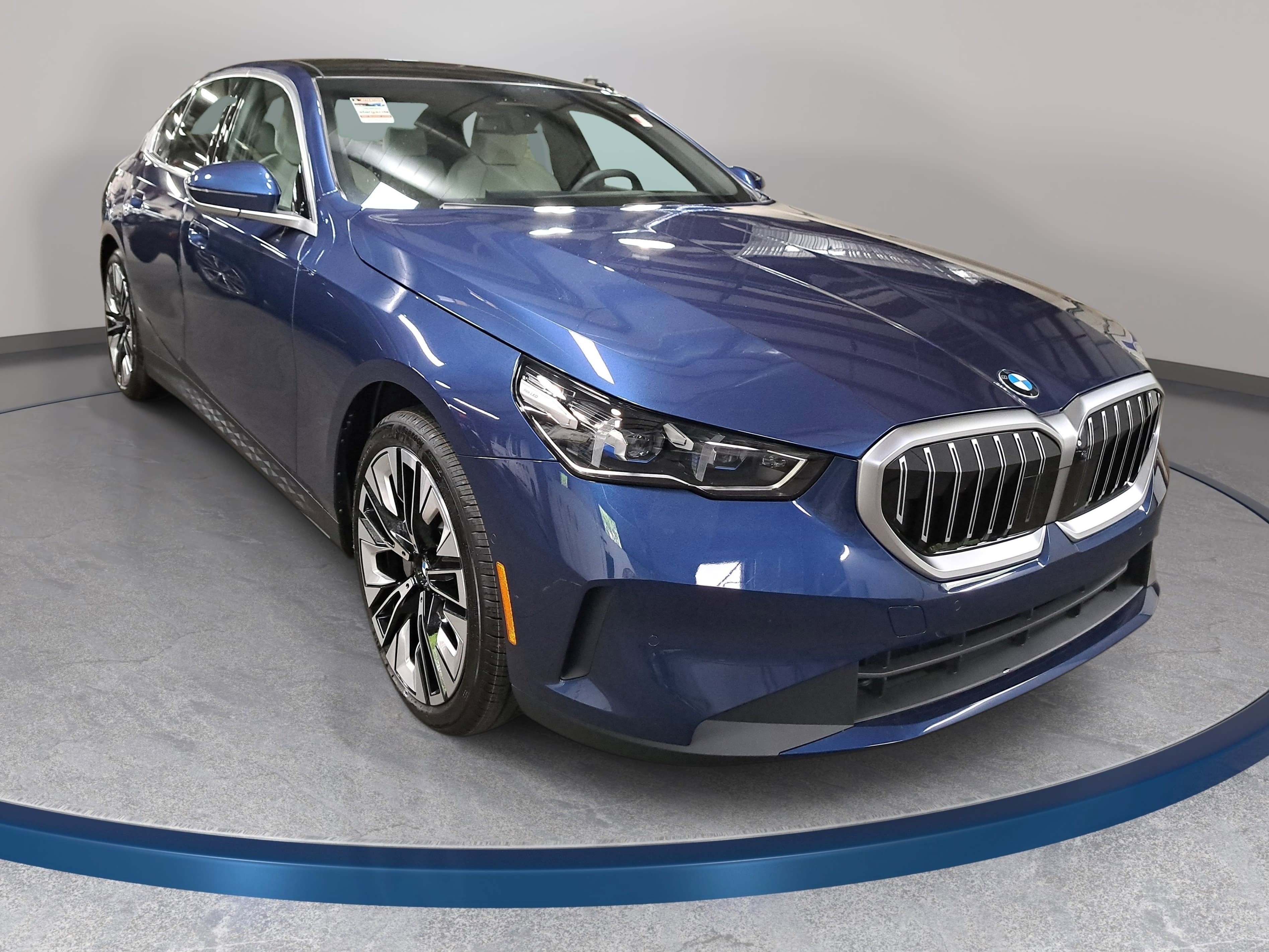 New 2026 BMW 530i xDrive w/ Premium Package AWD/4WD image 3