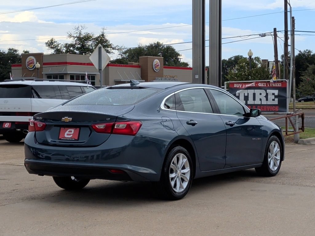 Used 2025 Chevrolet Malibu LT FWD image 8