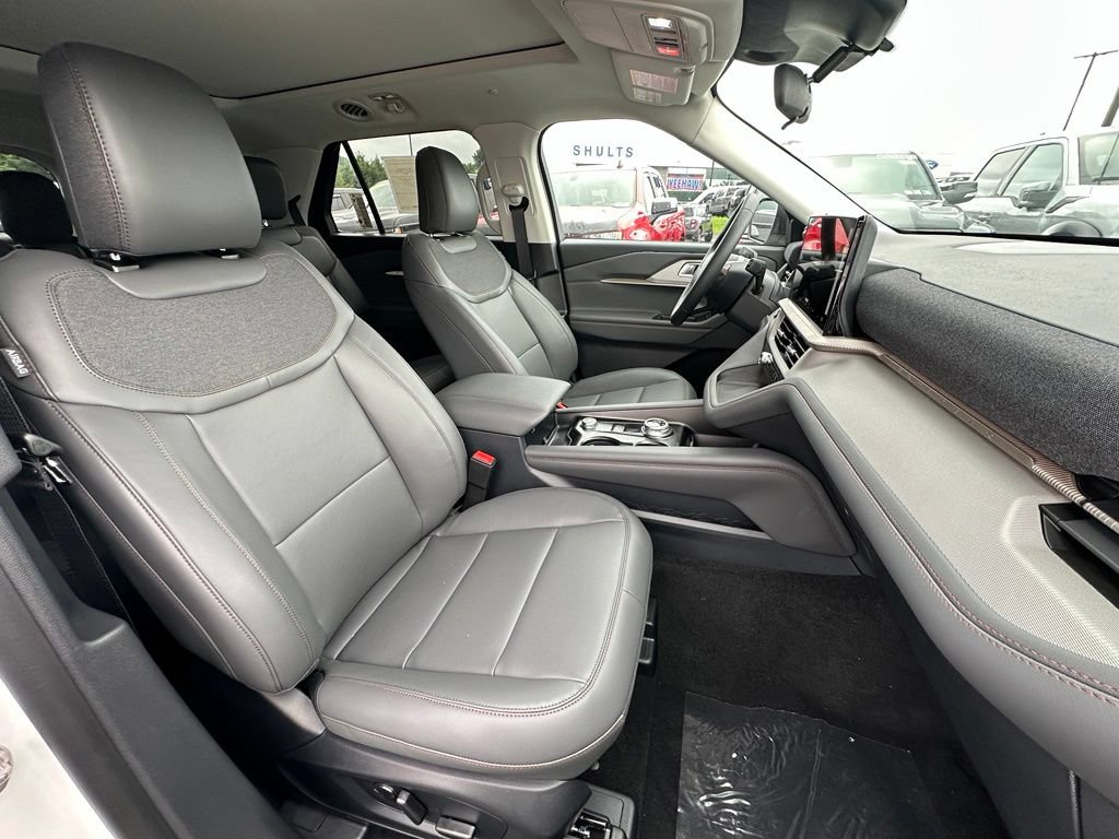 New 2026 Ford Explorer Active w/ Active Comfort Package AWD/4WD image 22