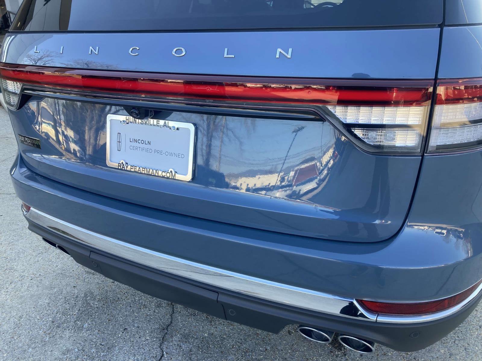 Used 2025 Lincoln Aviator Reserve w/ Luxury Package image 4
