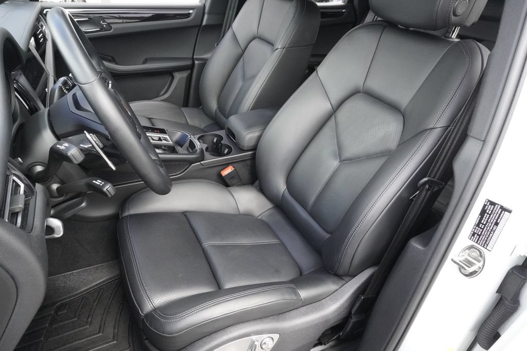 Used 2022 Porsche Macan AWD/4WD image 20