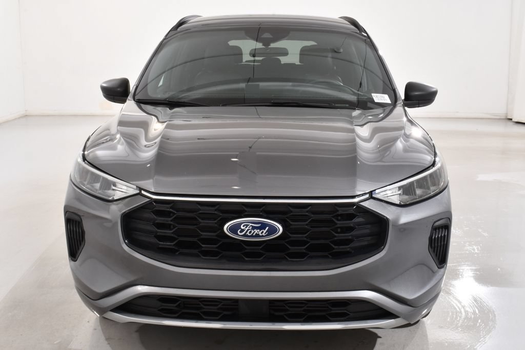 Used 2024 Ford Escape ST-Line w/ Tech Pack #1 AWD/4WD image 3