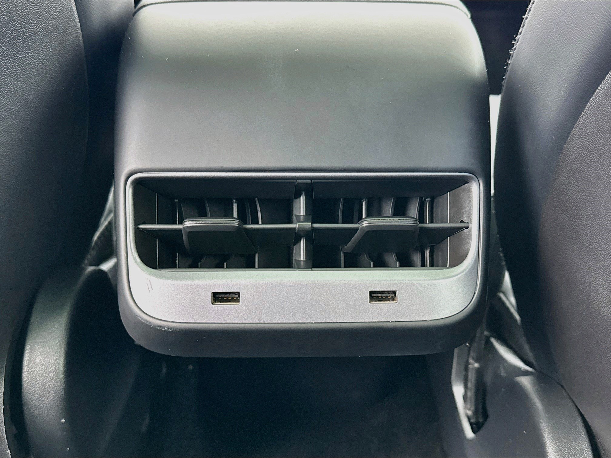 Used 2020 Tesla Model 3 Long Range AWD/4WD image 17