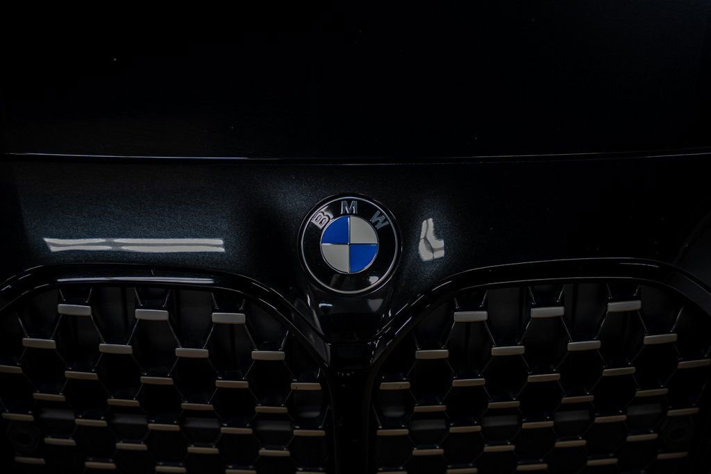 Used 2023 BMW 430i xDrive Convertible w/ M Sport Package image 5