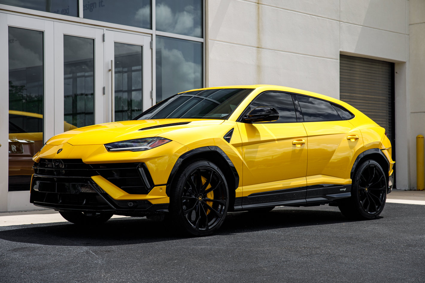 Used 2024 Lamborghini Urus S AWD/4WD image 7