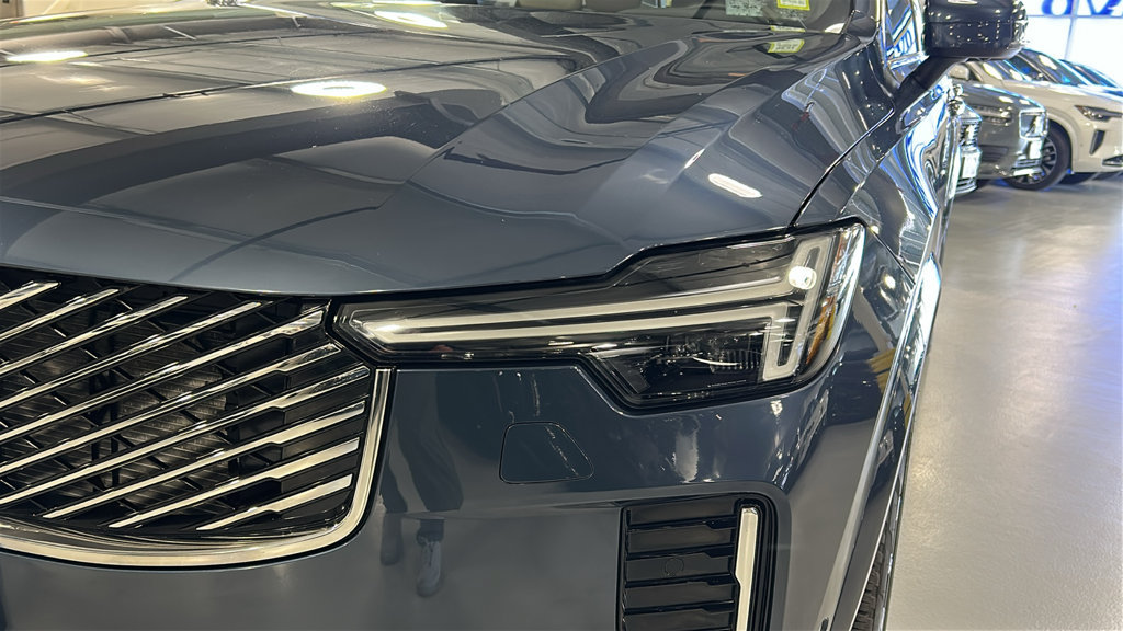 Certified 2026 Volvo XC90 B6 Plus AWD/4WD image 7